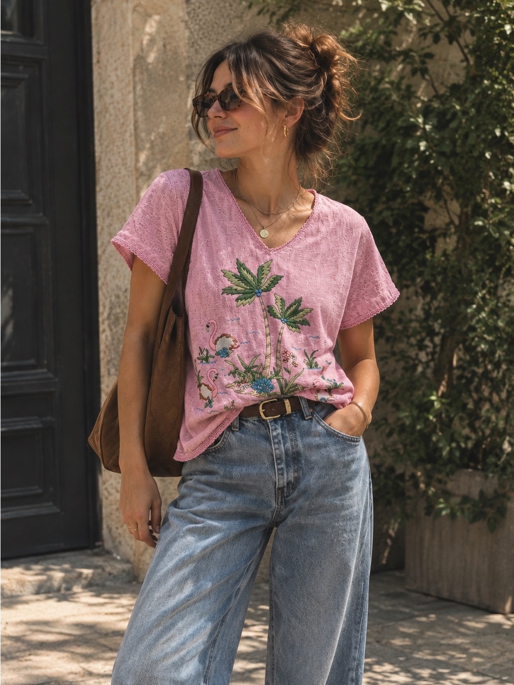 VTG 80s Pink Embroidered Flamingo & Palm Short Sleeve Tee 100% natural fibers